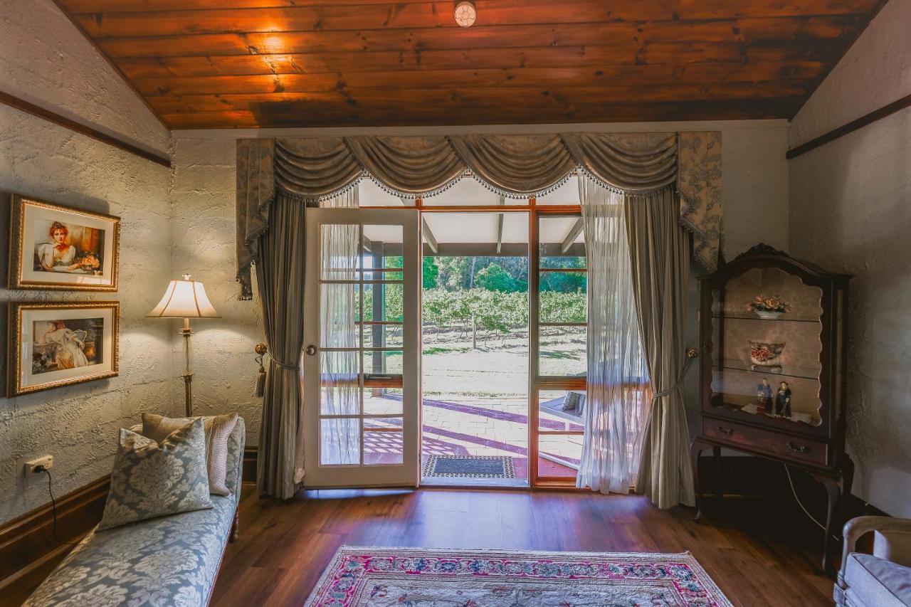 Casuarina Estate Hotel Pokolbin Kültér fotó